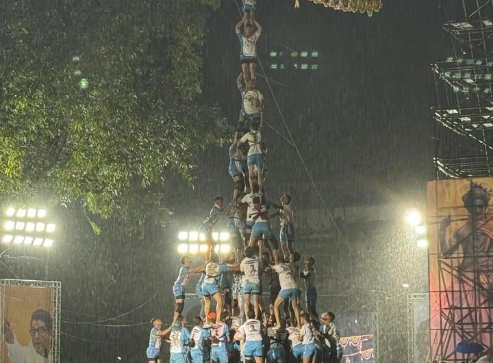 10 tier human pyramid in Mumbai India