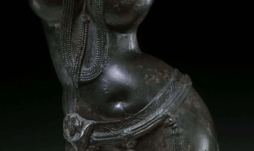 A 9th-century sculpture depicting a female torso, carved from black chlorite, originating from Rajasthan, India. Currently on display at the Victoria and Albert Museum, London.