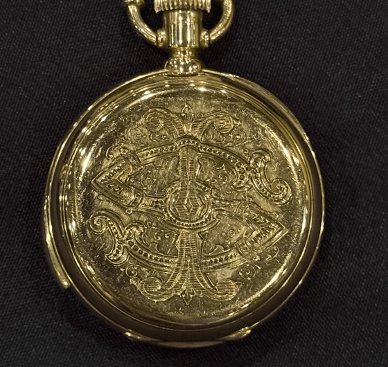 A gold pocket watch that once ticked for first-class passenger Isidor Straus, who drowned alongside his wife Ida, has sold for a record-breaking £1.78 million ($2.32 million). It is the highest price ever paid for Titanic memorabilia, auctioneers said.