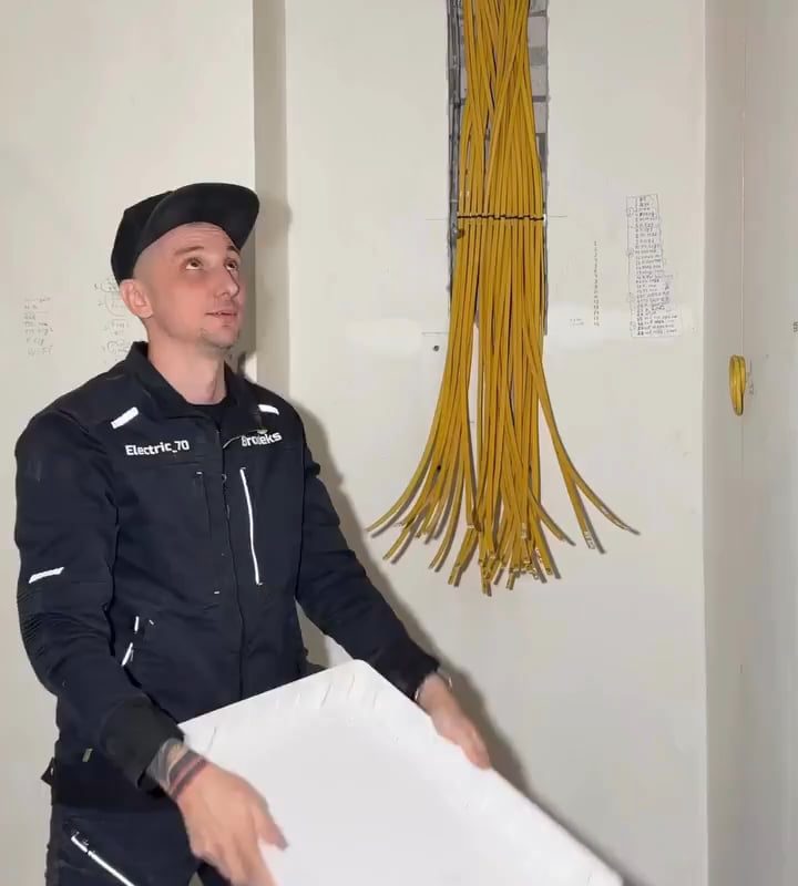 A perfect, neat, immaculate wiring installation