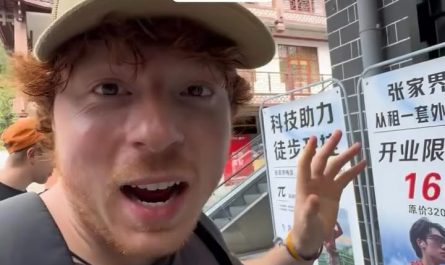 American traveler is left stunned after trying Robotic legs in China