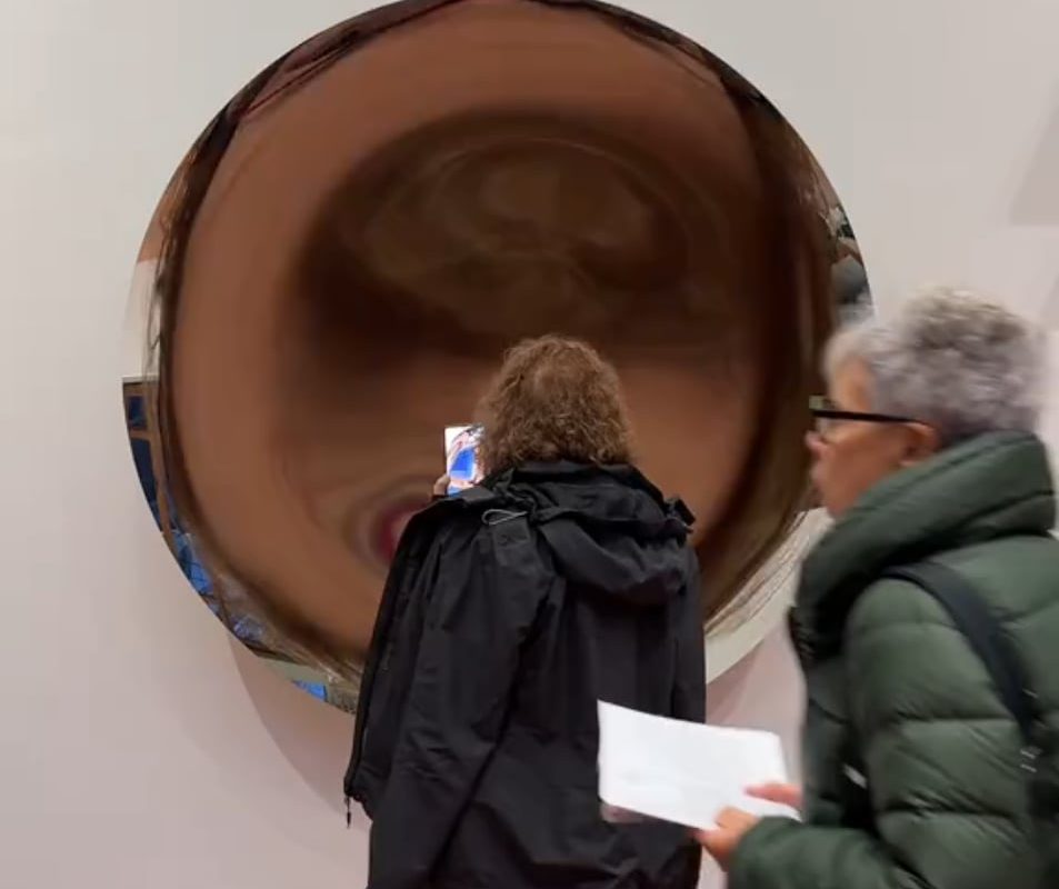 Anish Kapoor Mirror