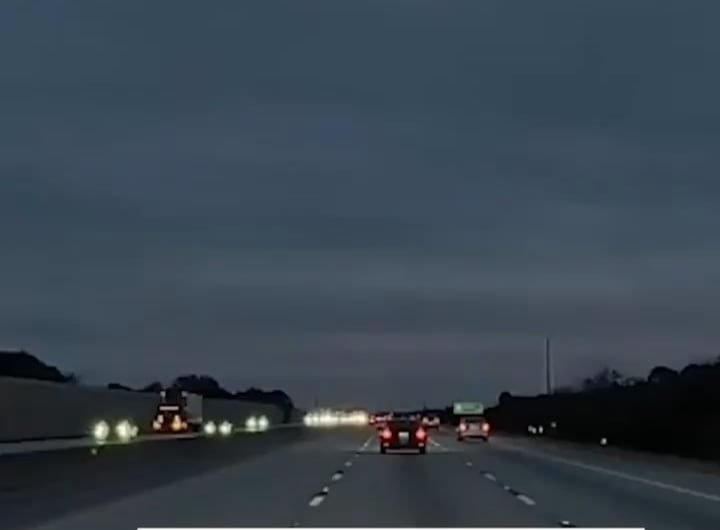 Beech Baron lands crashes into vehicle on I-95 in Brevard County