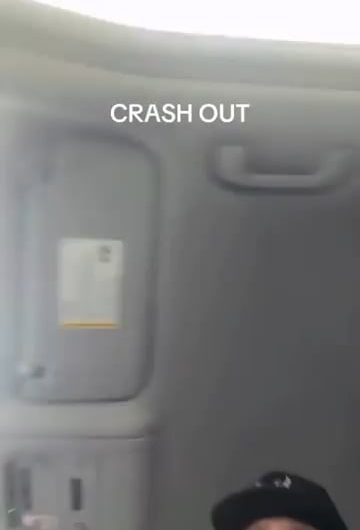 Country singer Bryan Andrews slams phony MAGA Christians for using faith as a political costume.