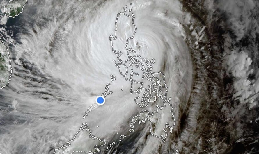 Current Satellite Image of the Philippines as Typhoon Uwan Devastates the Country