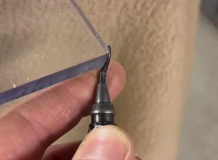 Deburring plexiglass