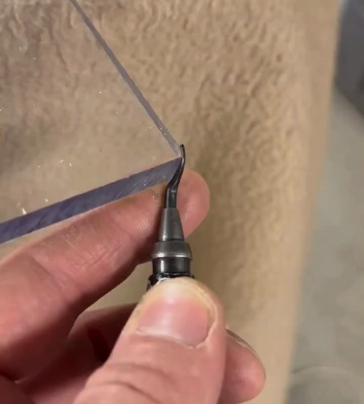 Deburring plexiglass
