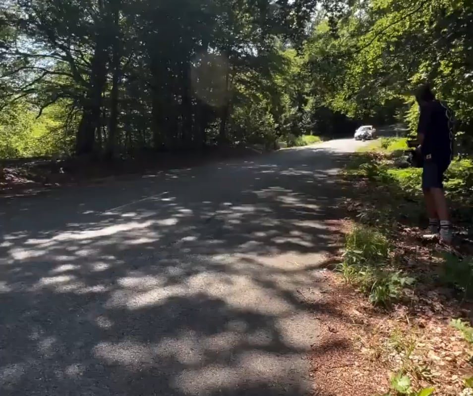 Dude bombs a hill hitting 72 mph