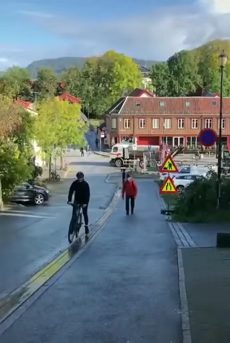Elevator for cyclists