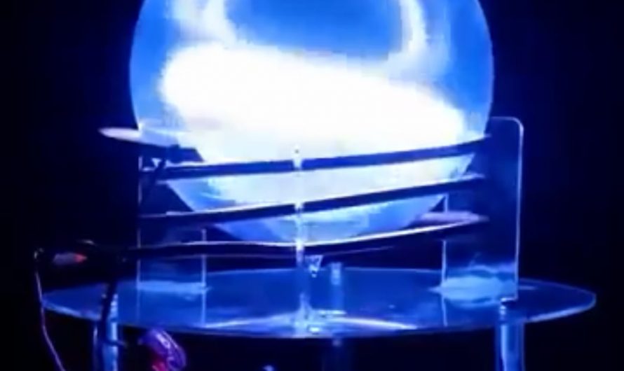 Floating plasma toroid