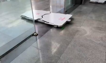 Fully autonomous valet robot that parks on its own