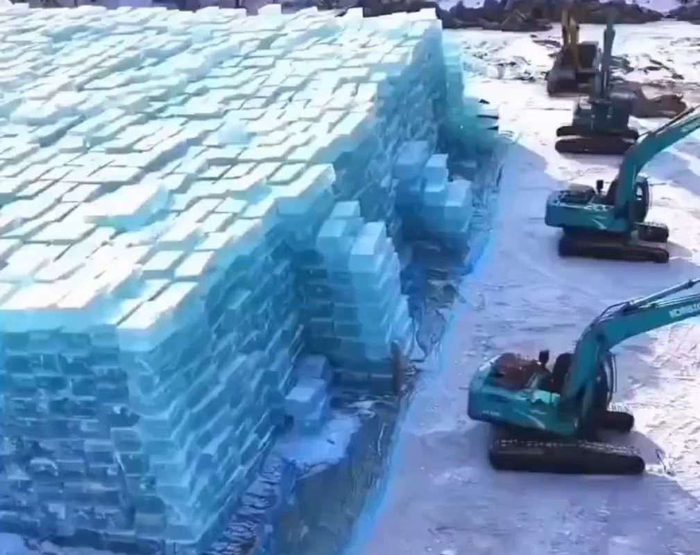 How China Farms Ice for the Harbin Snow Festival!