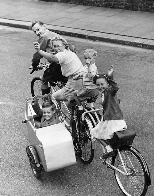 Human-powered family transport, self-built by Eric Jewell, London, 1950