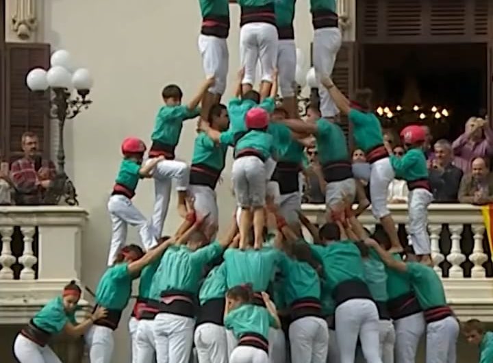 Human towers in Spain. This is unreal!