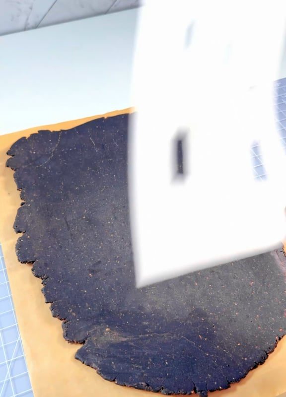 I turned my mom’s favorite cozy TV house into a birthday cake