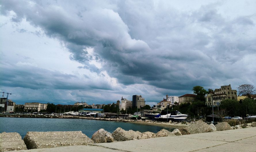 I will be watching this incoming storm from the warmth of my home [OC]