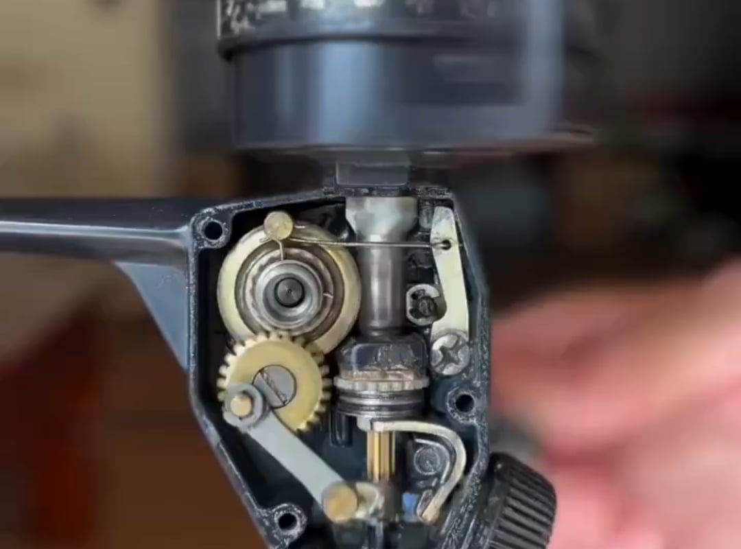 If you're a fisherman and you've ever wondered how your reel works... Here's the answer.