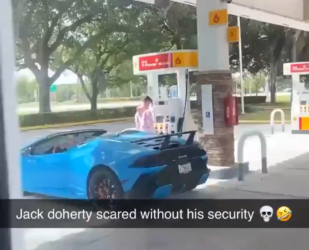 Jack Doherty gets caught lackin’ without his security and starts folding.