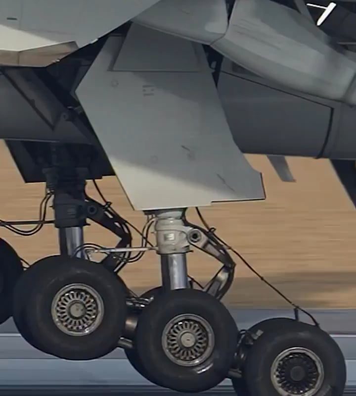 Landing gear slow-mo contact