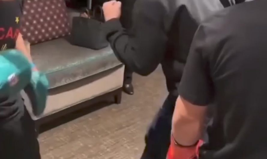 Manny “Pacman” Pacquiao teaching his son how he want him to hit