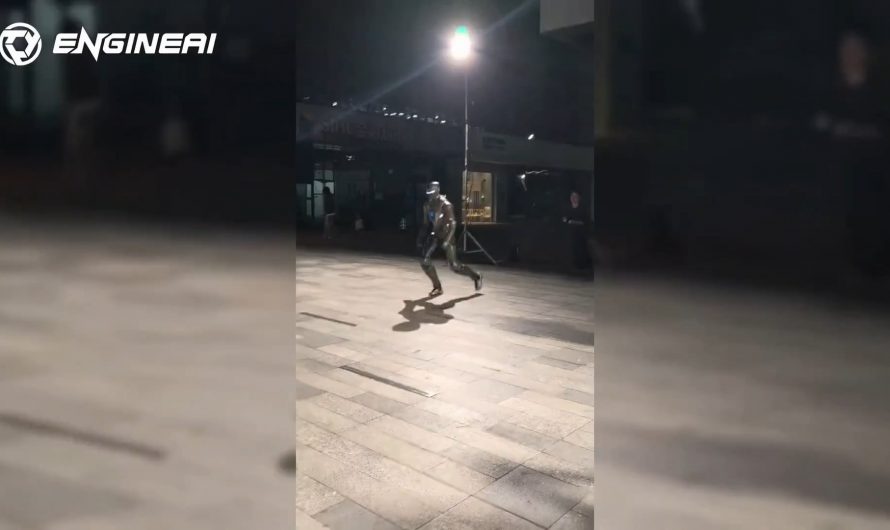 New T800 (yes, named after Terminator) humanoid. No CGI/AI, not sped up.