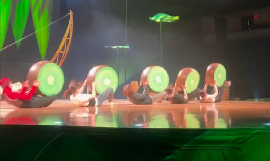 Perfectly synced foot juggling