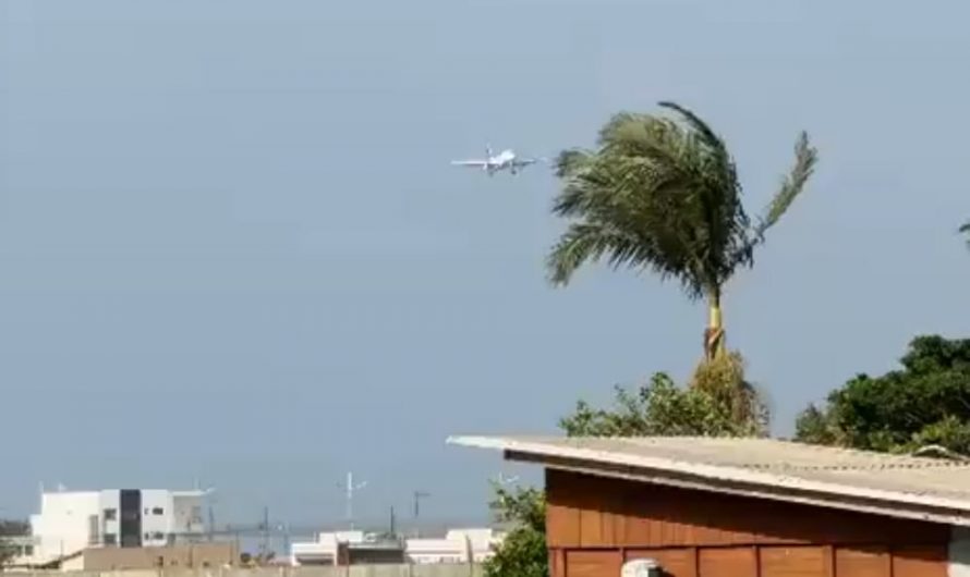 Precise crosswind landing of a LATAM Airbus at Navegantes Airport (SBNF), Brazil, where coastal winds often require advanced “crabbing” techniques to align with the runway