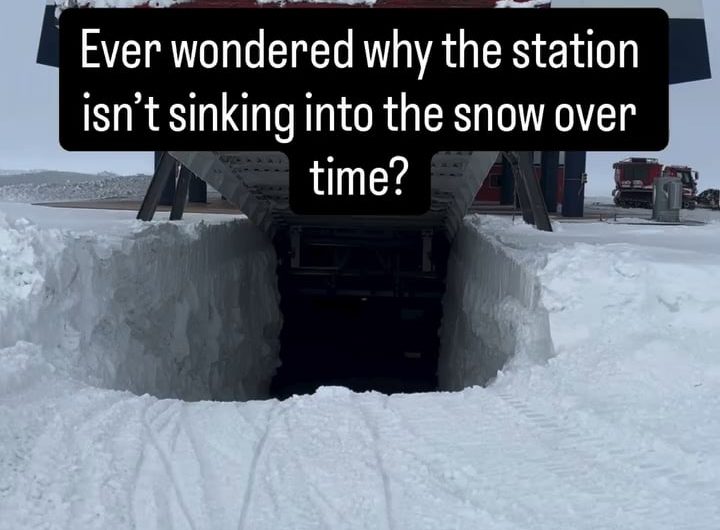 Realigning bipods at Neumayer Station in Antarctica