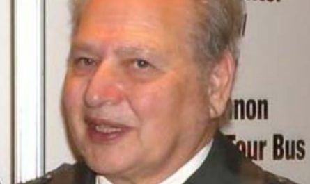 Ronald wayen sold his 10% stake in apple for 800 usd in 1976 , which worth more then 400 billion usd now