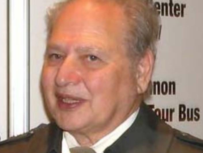 Ronald wayen sold his 10% stake in apple for 800 usd in 1976 , which worth more then 400 billion usd now