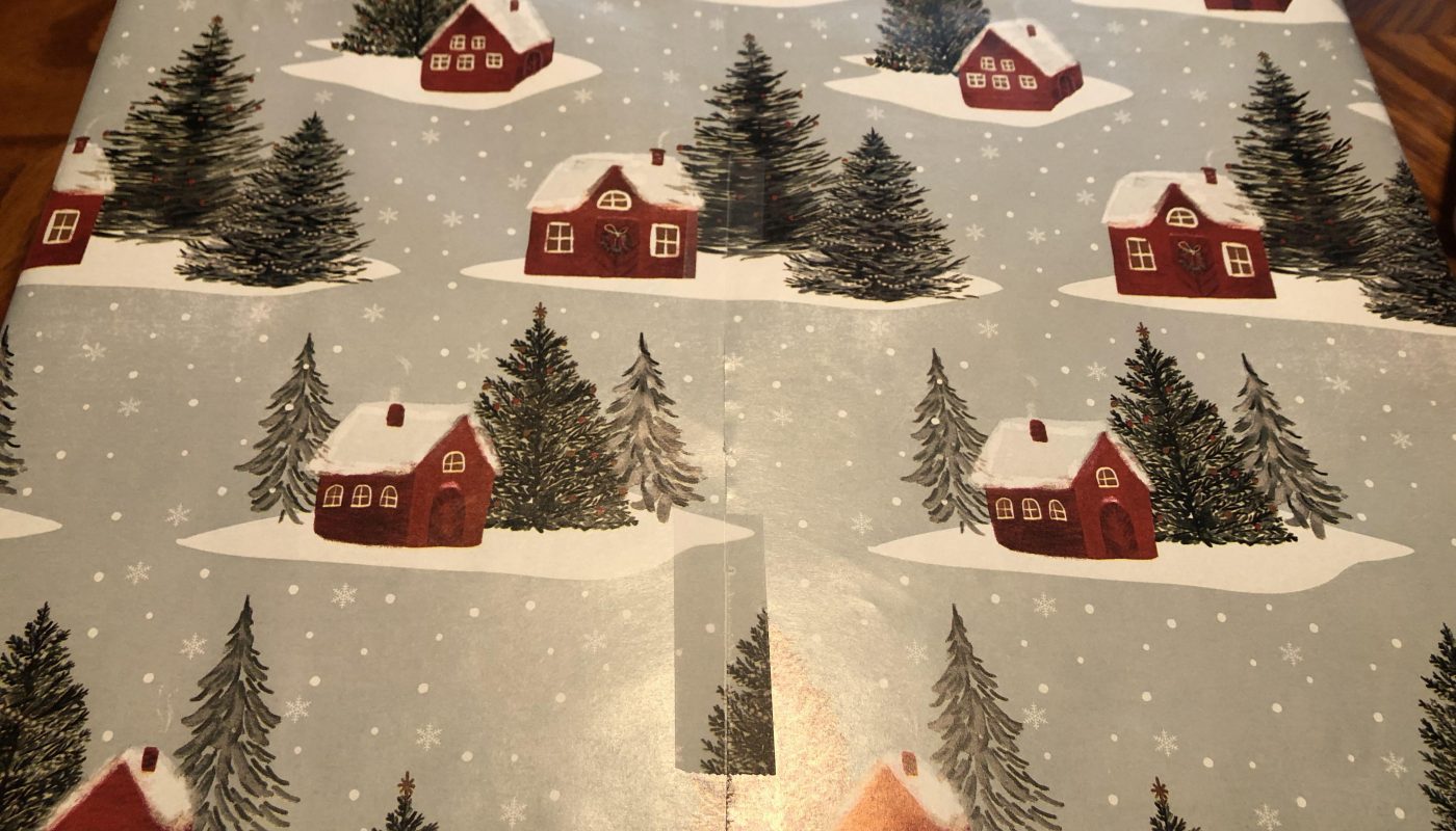 The wrapping paper pattern lined up perfectly on the back of this gift