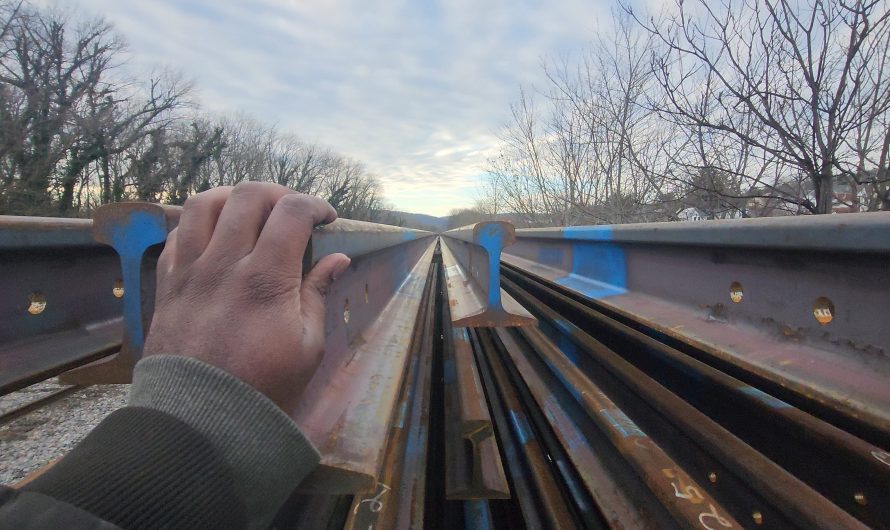 This is how flexible railroad rails are