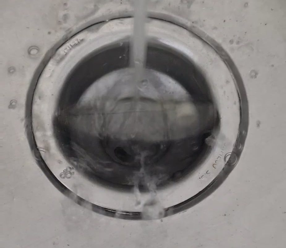 This lid in my drain.