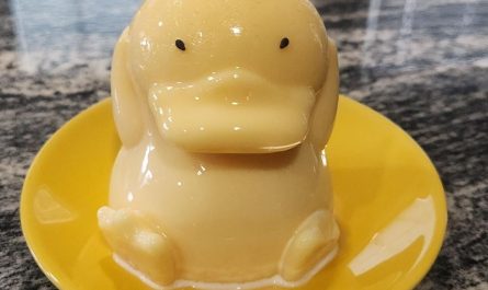 This mango pudding Psyduck dessert