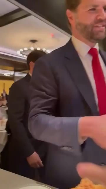 Trumps first time going out to eat at a DC restaurant and finds out regular people hate him
