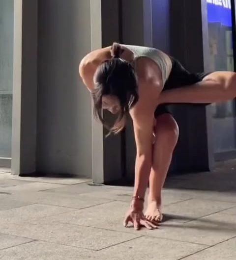 What the actual hell 😲