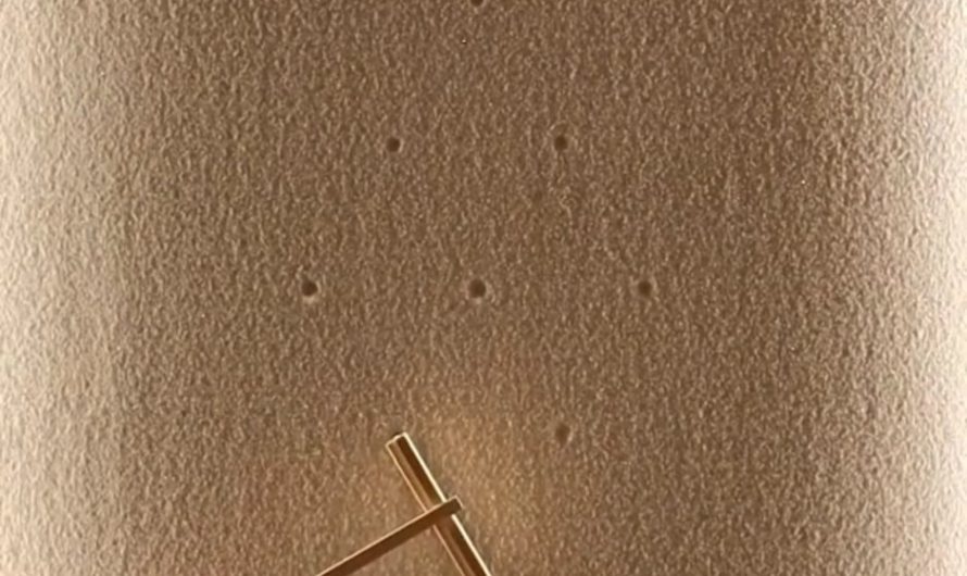 Yuki Kawae’s sand meditation art