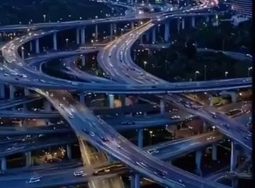 the extremely complicated traffic of chongqing china !!