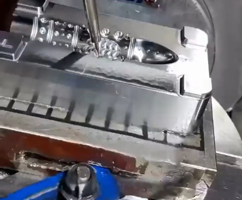 5 Axis CNC milling machine