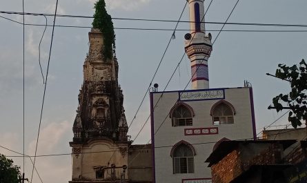 A Mosque and a Temple side by side in Rawalpindi, Pakistan.