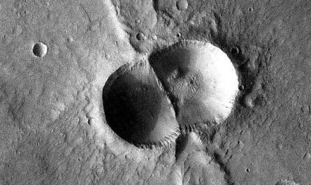 A dual crater from a meteorite that broke in two shortly before hitting the Martian surface.