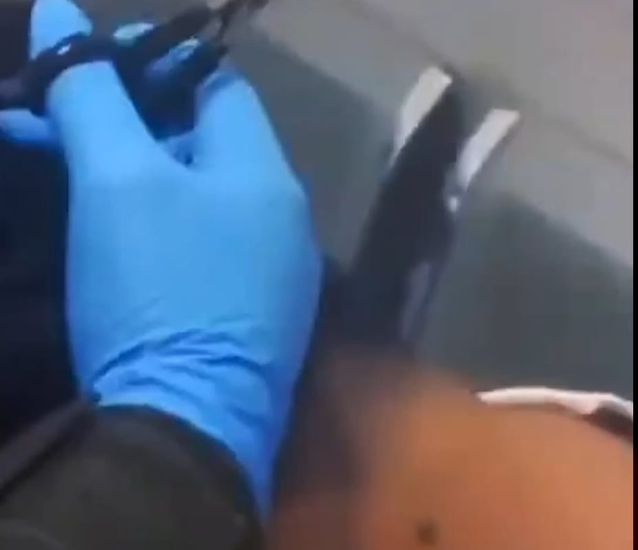 A man attempted to smuggle cocaine under a wig on a flight from Cartagena to Amsterdam. The plot was foiled before boarding