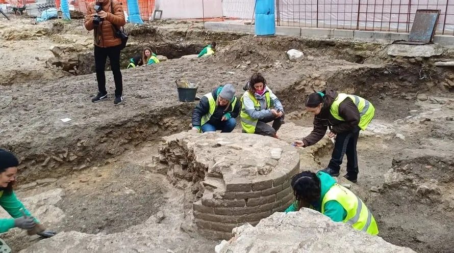 According to an article in Futura-Sciences, Vitruvius’ legendary basilica, described 2,000 years ago, is emerging from the ground in Fano, Italy.