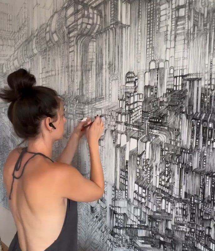 Artist Margritt uses thread to perfect her piece that's taken more than 3 years to complete