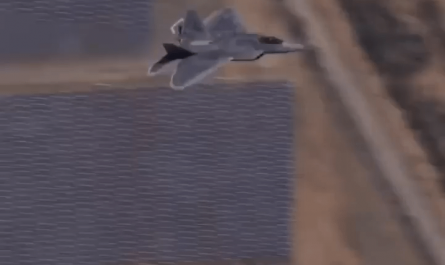 Camera man tracks the F22 raptor's insane maneuvers from another moving plane