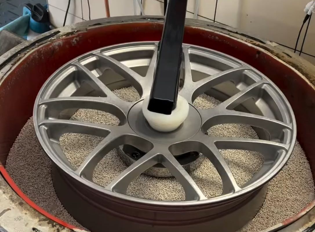 Ceramic polishing