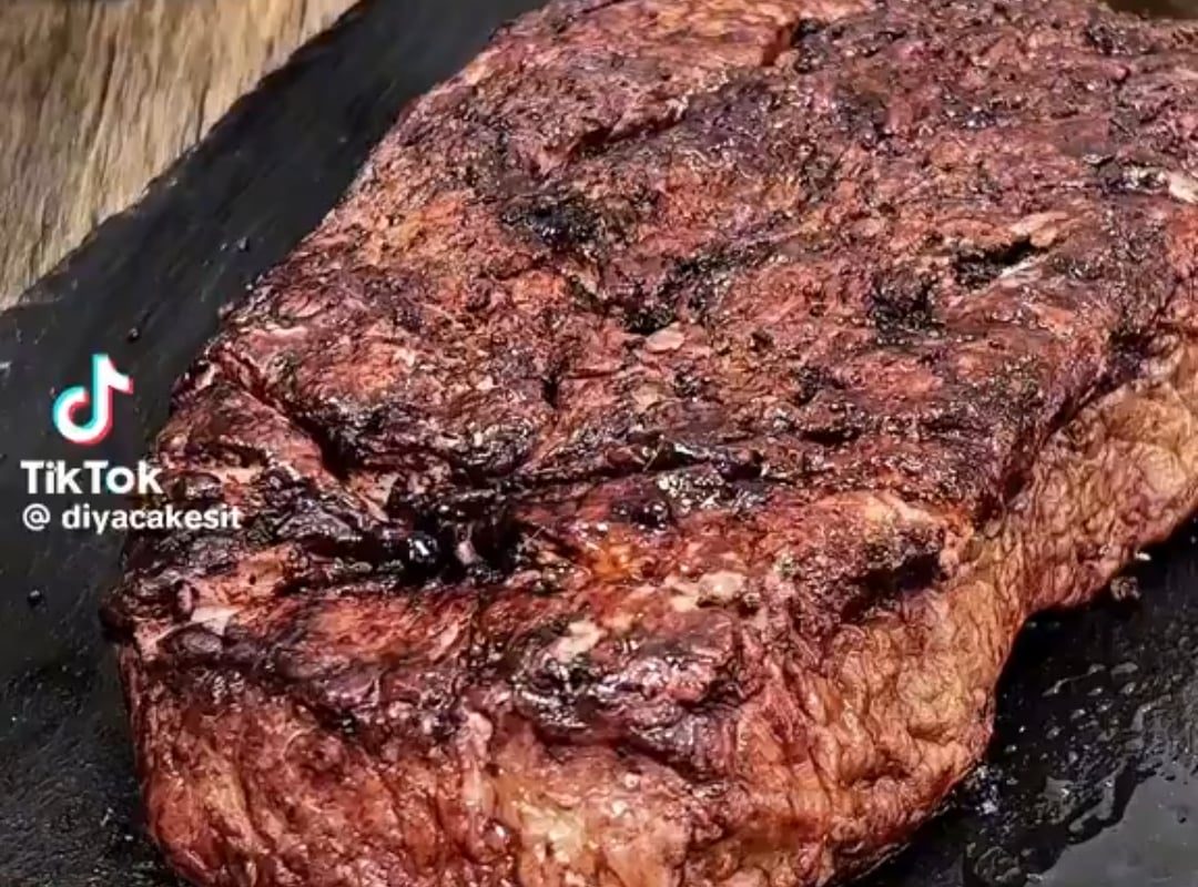 Cutting into some hyper realistic cakes