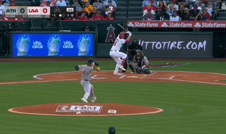 Denzel Clarke With Another Insane Home Run Robbery!