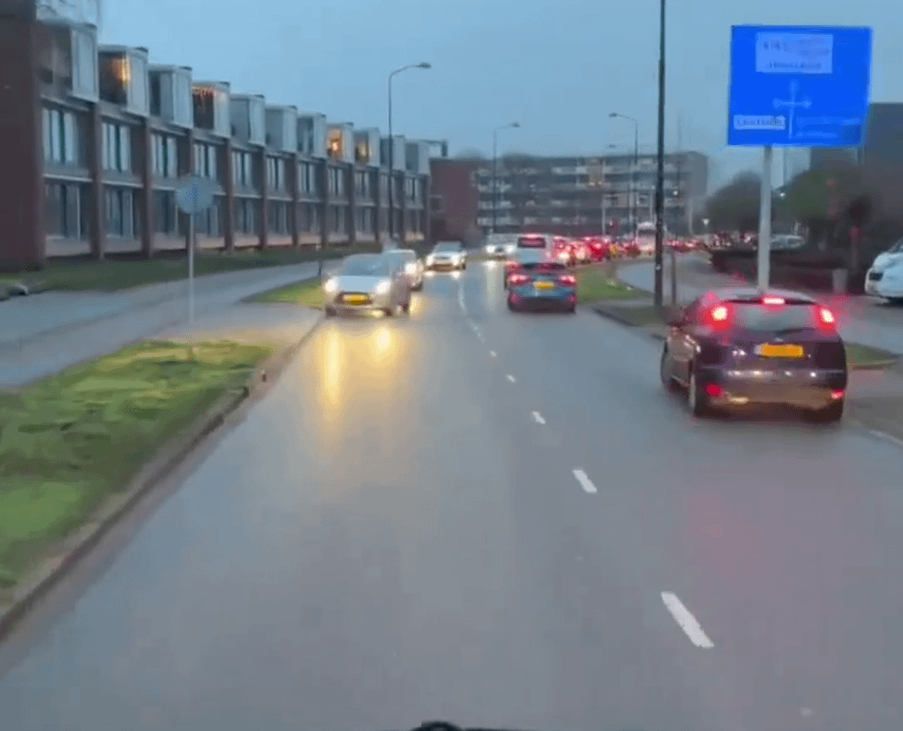Drivers in Netherlands giving way to an ambulance
