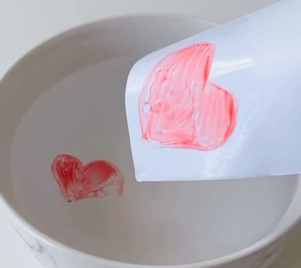 Floating marker drawings